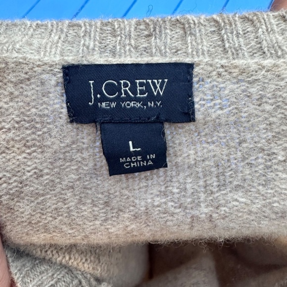 JCREW Lambs Wool Crewneck Sweater - Picture 3 of 6